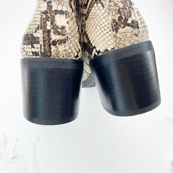 NORDSTROM Hazina Animal Print Leather Chelsea Boots NEW Size 6 - Picture 4 of 7